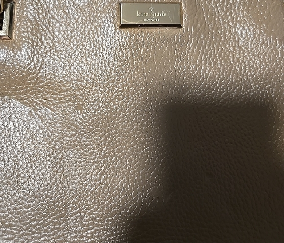 Kate Spade Tan Leather Shoulder Bag with Gold Accents - Picture 2 of 12